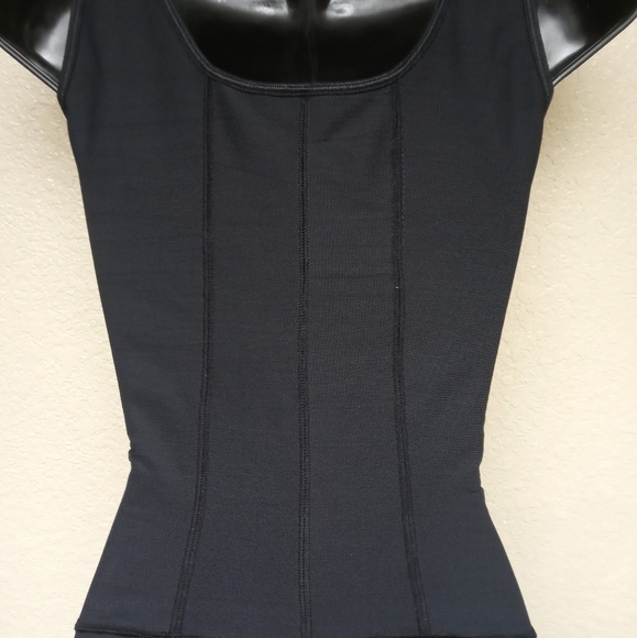 NWOT Leonisa Firm compression Body Shaper Size M - Picture 11 of 16